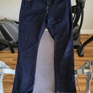 Straight-Leg Women's Jeans in Deep Indigo